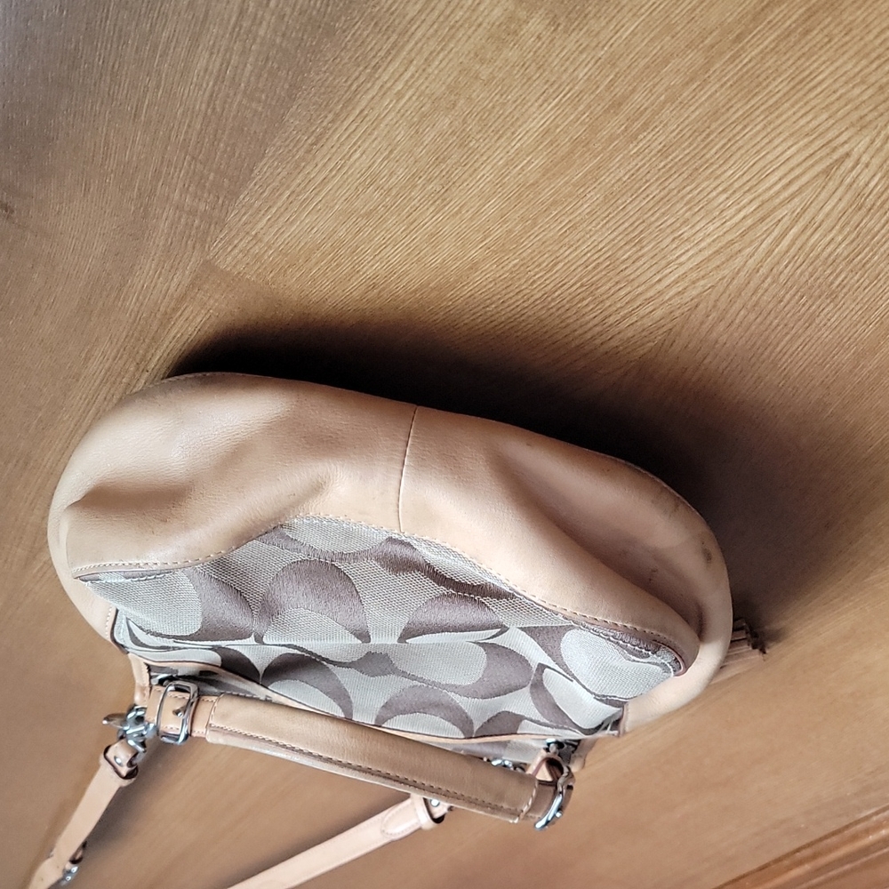 🌸70TH ANNIVERSARY LIMITED EDITION COACH PURSE🌸 - Picture 9 of 10